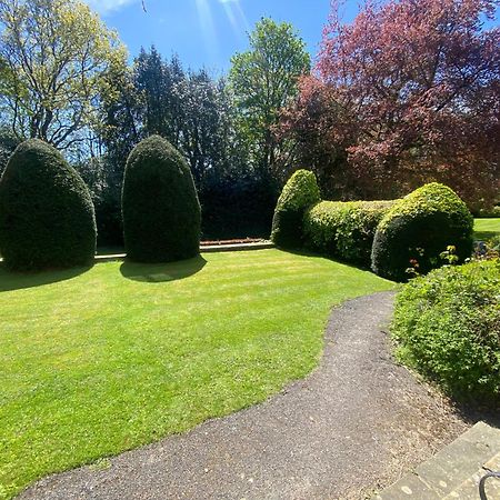 Spacious Guest Flat Near Roundhay Park Leeds  Exteriör bild